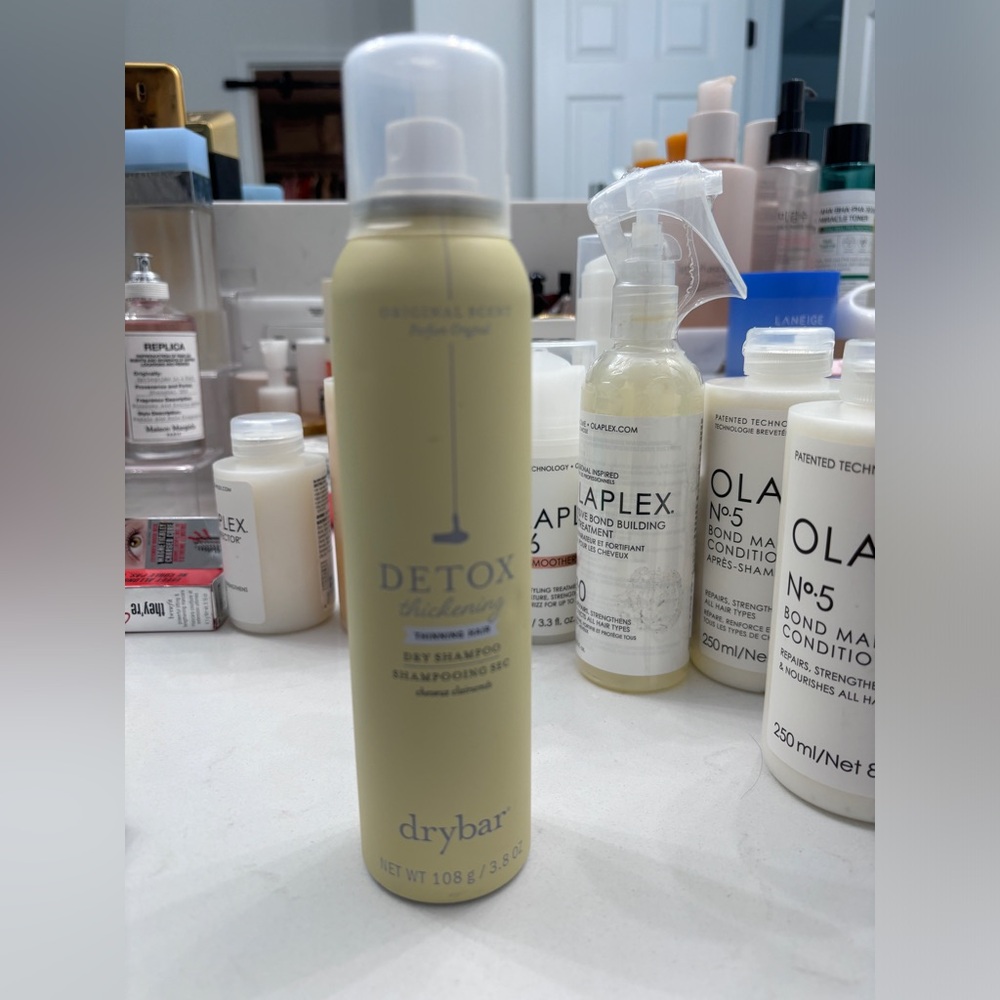 Dryer Detox Dry Shampoo